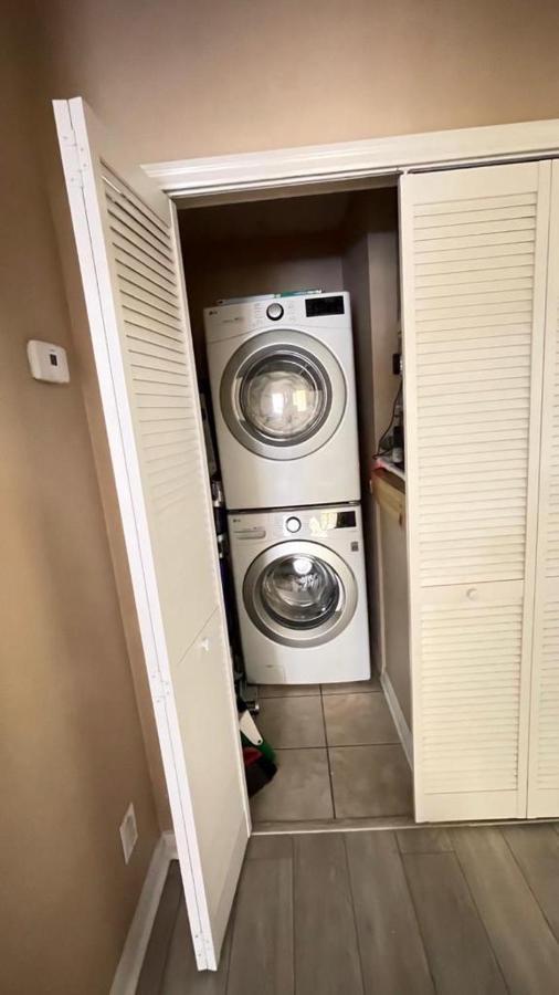 Beautiful 3 Bedroom Apartment Minutes From Disney! キシミー エクステリア 写真