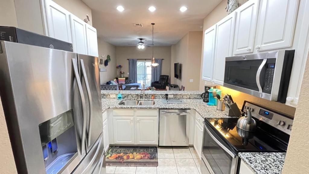 Beautiful 3 Bedroom Apartment Minutes From Disney! キシミー エクステリア 写真