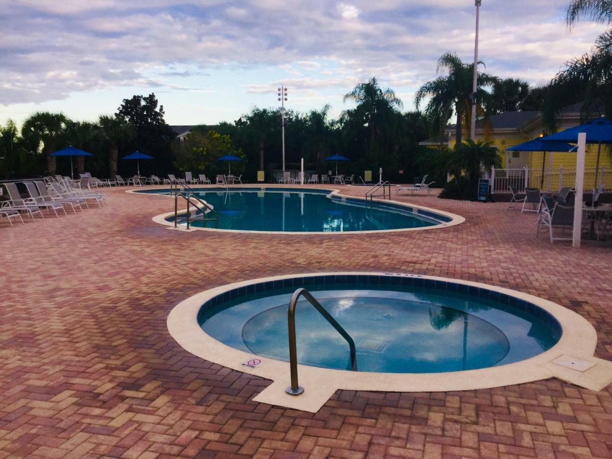 Beautiful 3 Bedroom Apartment Minutes From Disney! キシミー エクステリア 写真